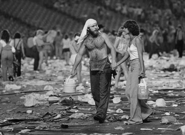 Fans leave Busch after Superjam '78